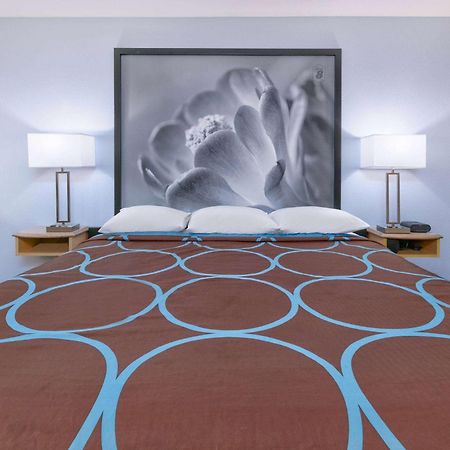 Super 8 By Wyndham New Braunfels I-35 Hotel Luaran gambar