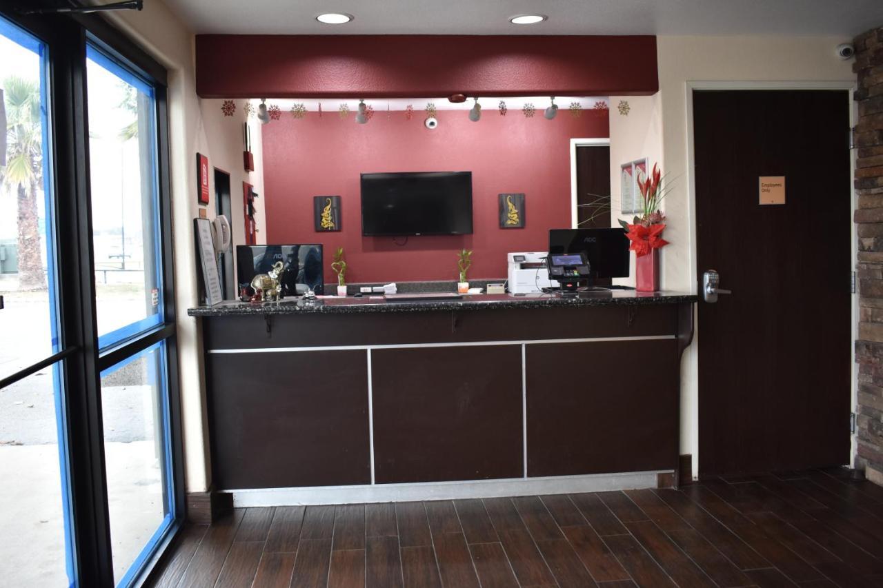 Super 8 By Wyndham New Braunfels I-35 Hotel Luaran gambar