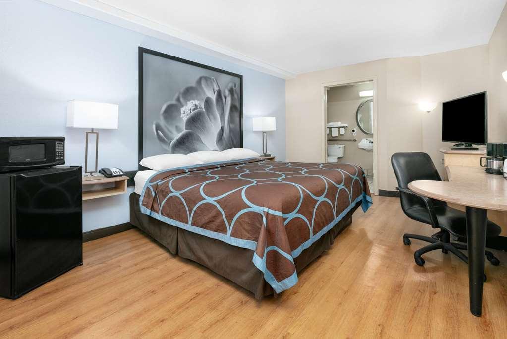 Super 8 By Wyndham New Braunfels I-35 Hotel Bilik gambar