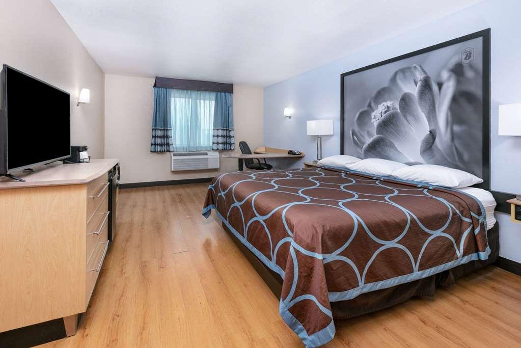 Super 8 By Wyndham New Braunfels I-35 Hotel Bilik gambar