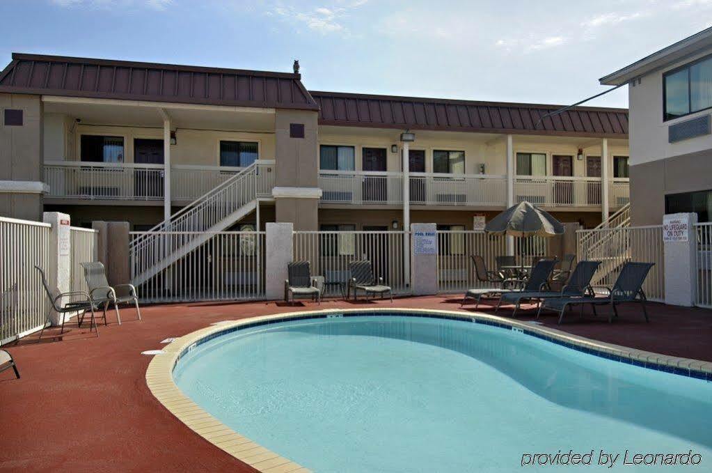 Super 8 By Wyndham New Braunfels I-35 Hotel Luaran gambar